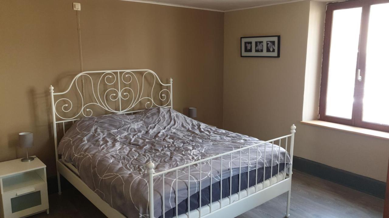 Au Pied Du Gazon Apartman Saint-Maurice-sur-Moselle Kültér fotó
