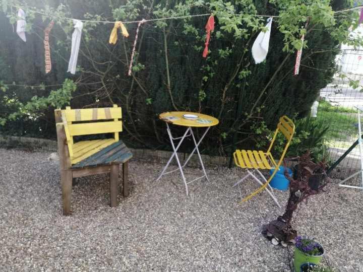 Au Pied Du Gazon Apartman Saint-Maurice-sur-Moselle Kültér fotó